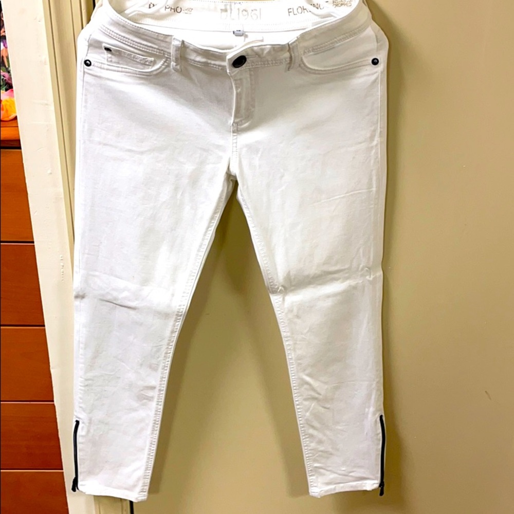 White jeans with zippers